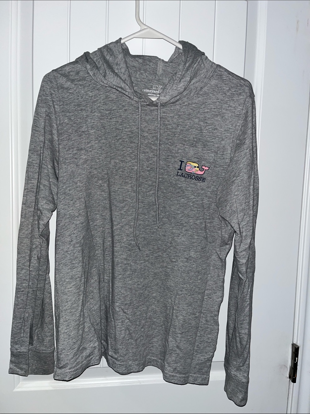 Vineyard Vines Gray Long Sleeve Crewneck with Pink Lacrosse Whale Chest Logo